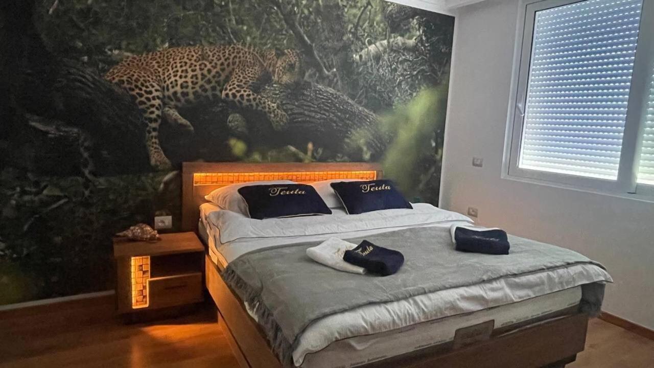 Teuta- Luxury Penthouse 200M2 Appartement Sarandë Buitenkant foto